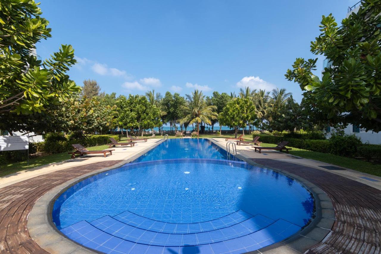 Oceanfront Condominium - Nilaveli Buitenkant foto