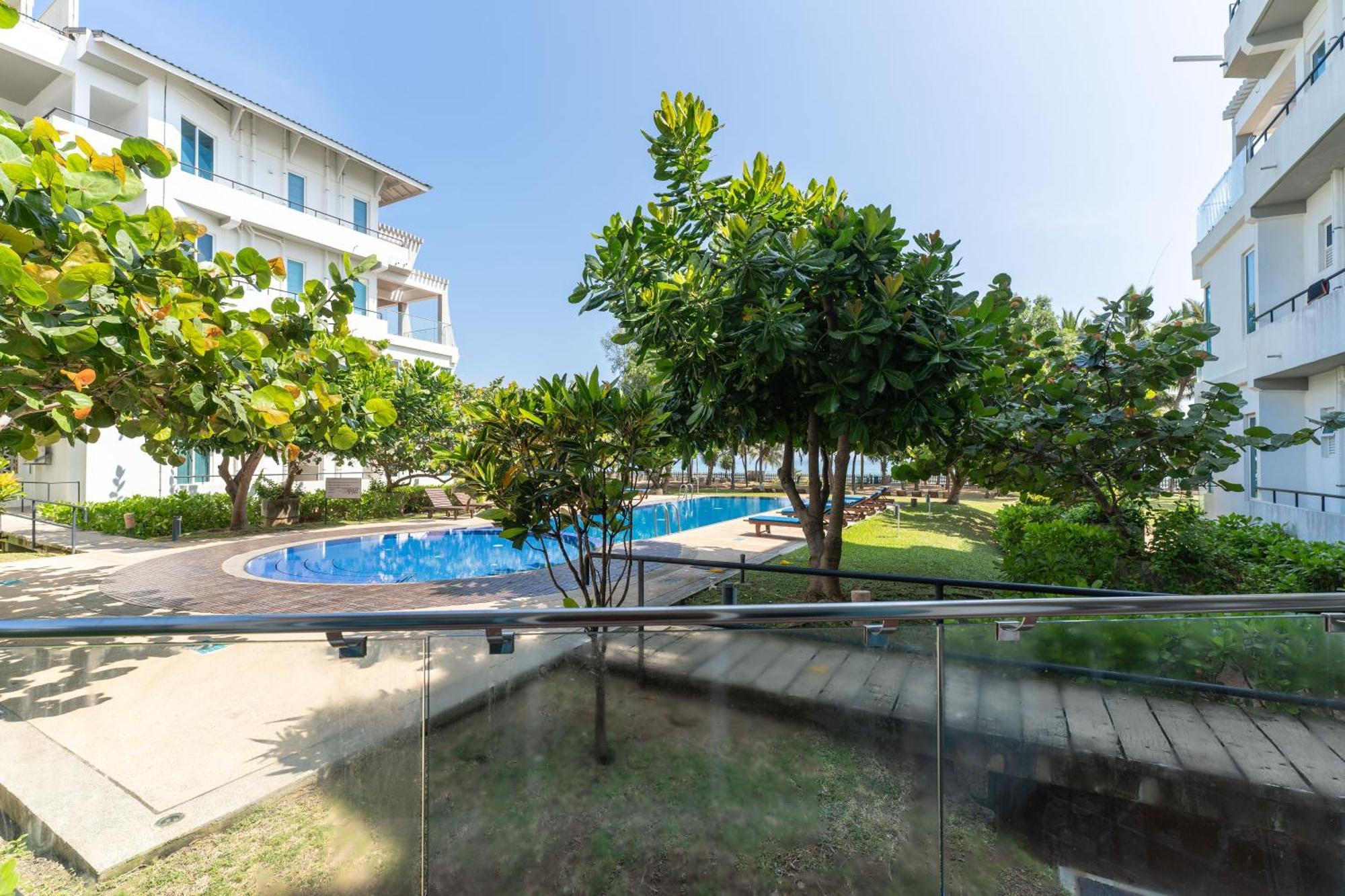 Oceanfront Condominium - Nilaveli Buitenkant foto