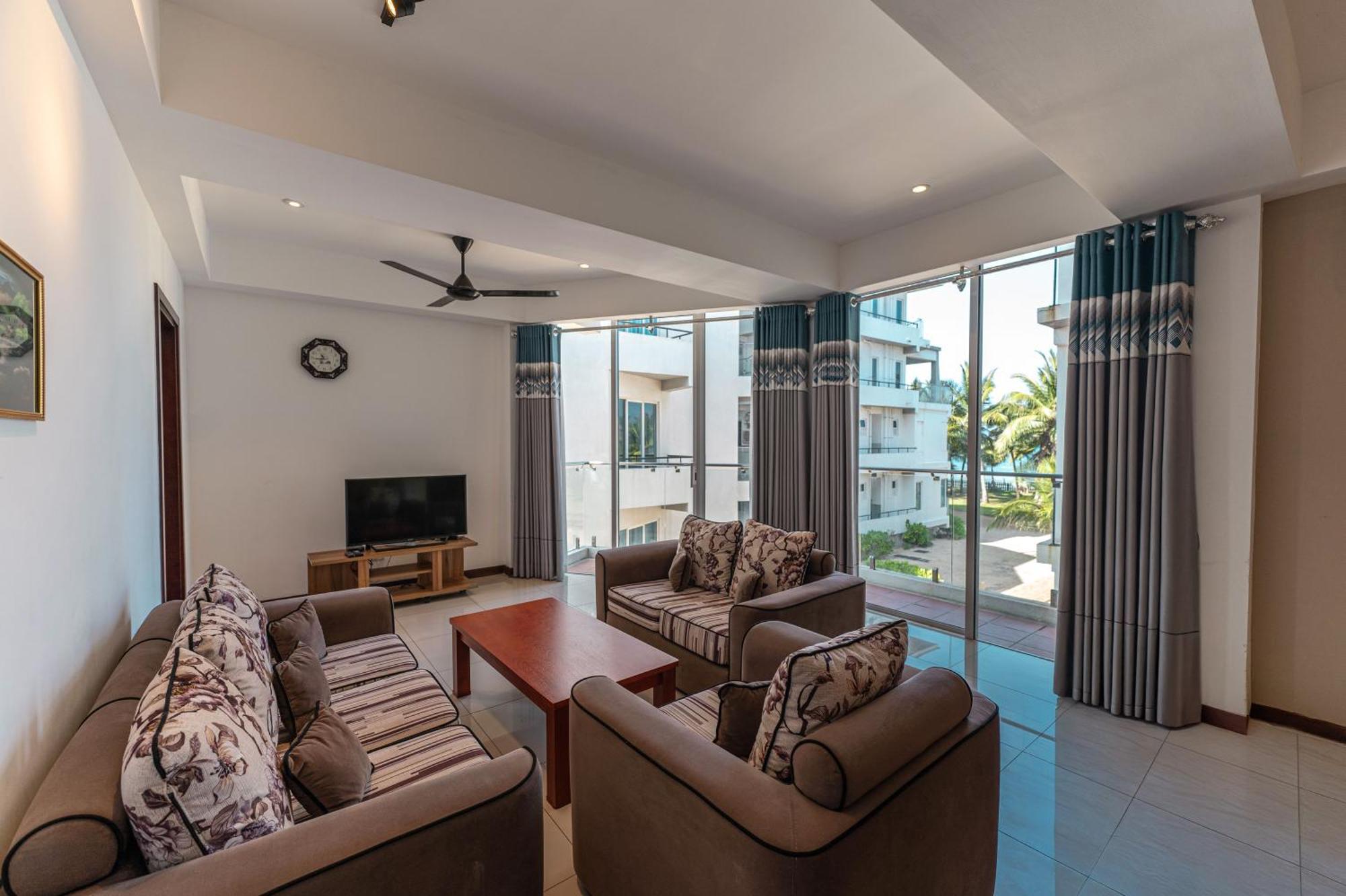 Oceanfront Condominium - Nilaveli Buitenkant foto