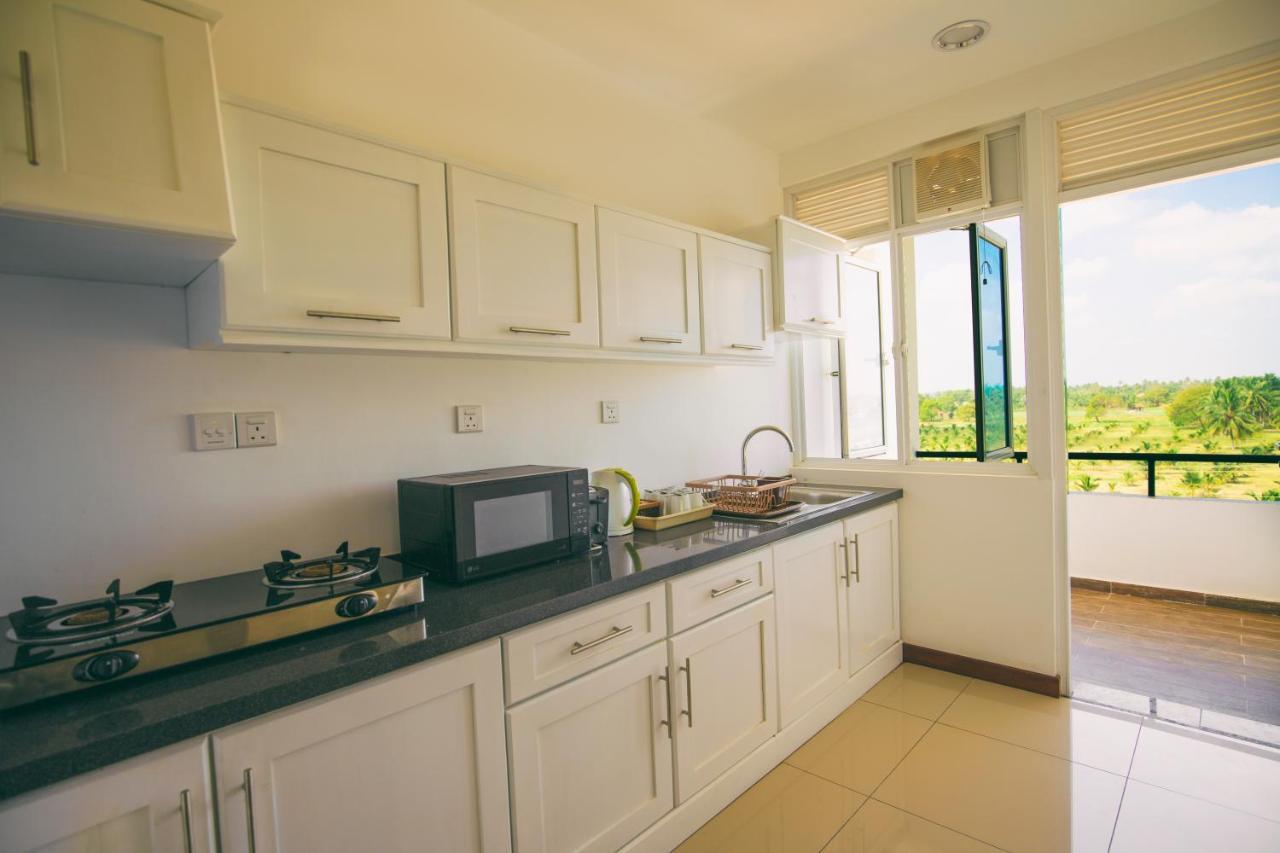 Oceanfront Condominium - Nilaveli Buitenkant foto