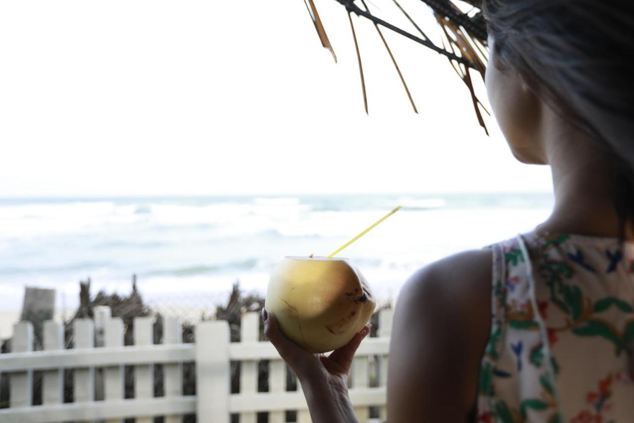 Oceanfront Condominium - Nilaveli Buitenkant foto